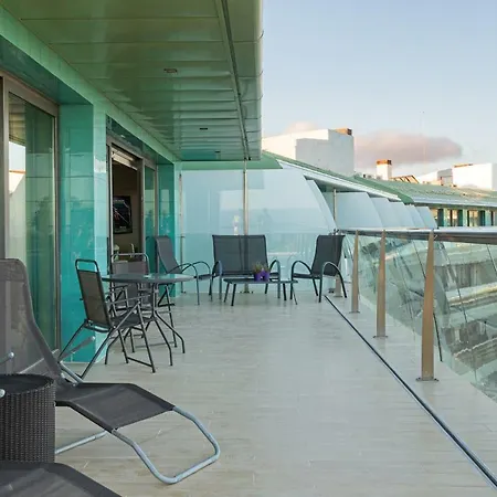 Exclusive Seaview Penthouse W Terrace, Pool, & Gym Κασκαΐς
